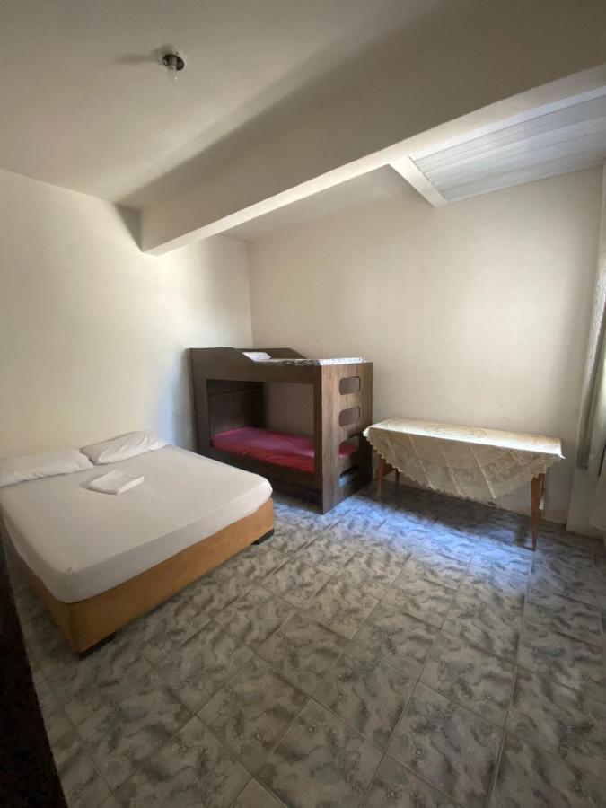 Apartamento Inteiro Central 2 Quartos E Kitnet Inteira 01 Quarto Ponta Grossa  Eksteriør bilde