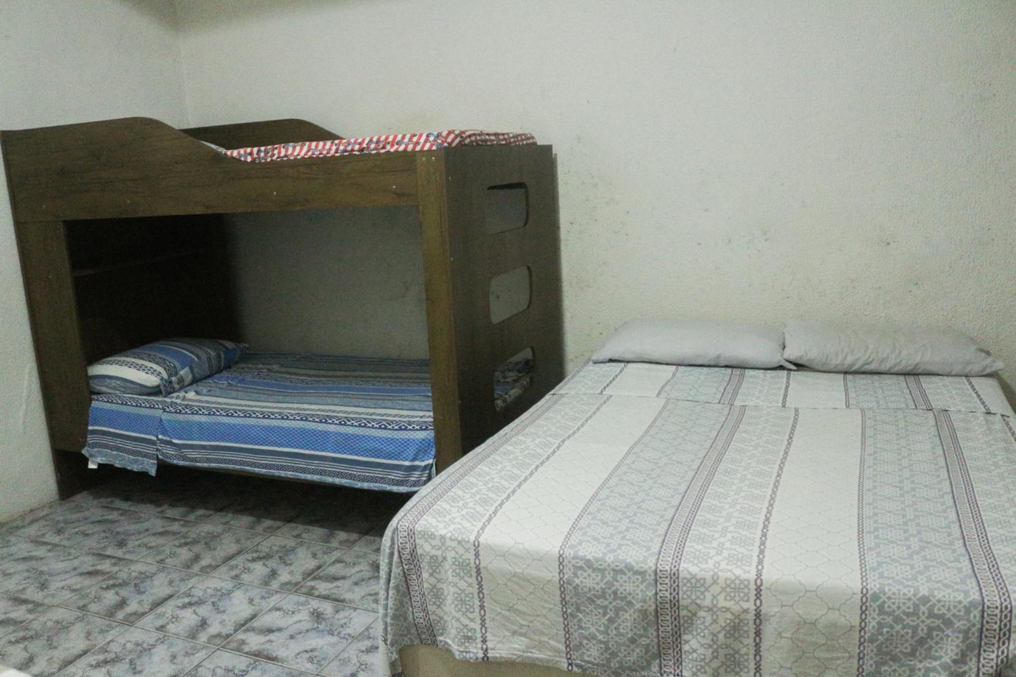 Apartamento Inteiro Central 2 Quartos E Kitnet Inteira 01 Quarto Ponta Grossa  Eksteriør bilde